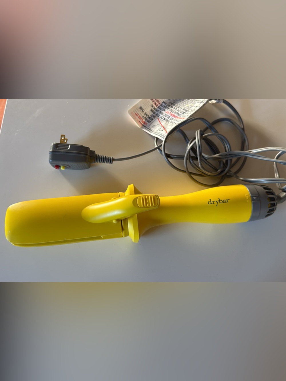 Drybar Straight Shot Blow-Drying flat iron